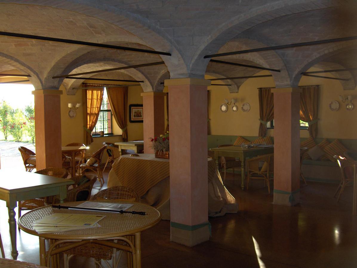 Agriturismo Le Colombaie Буссето Экстерьер фото