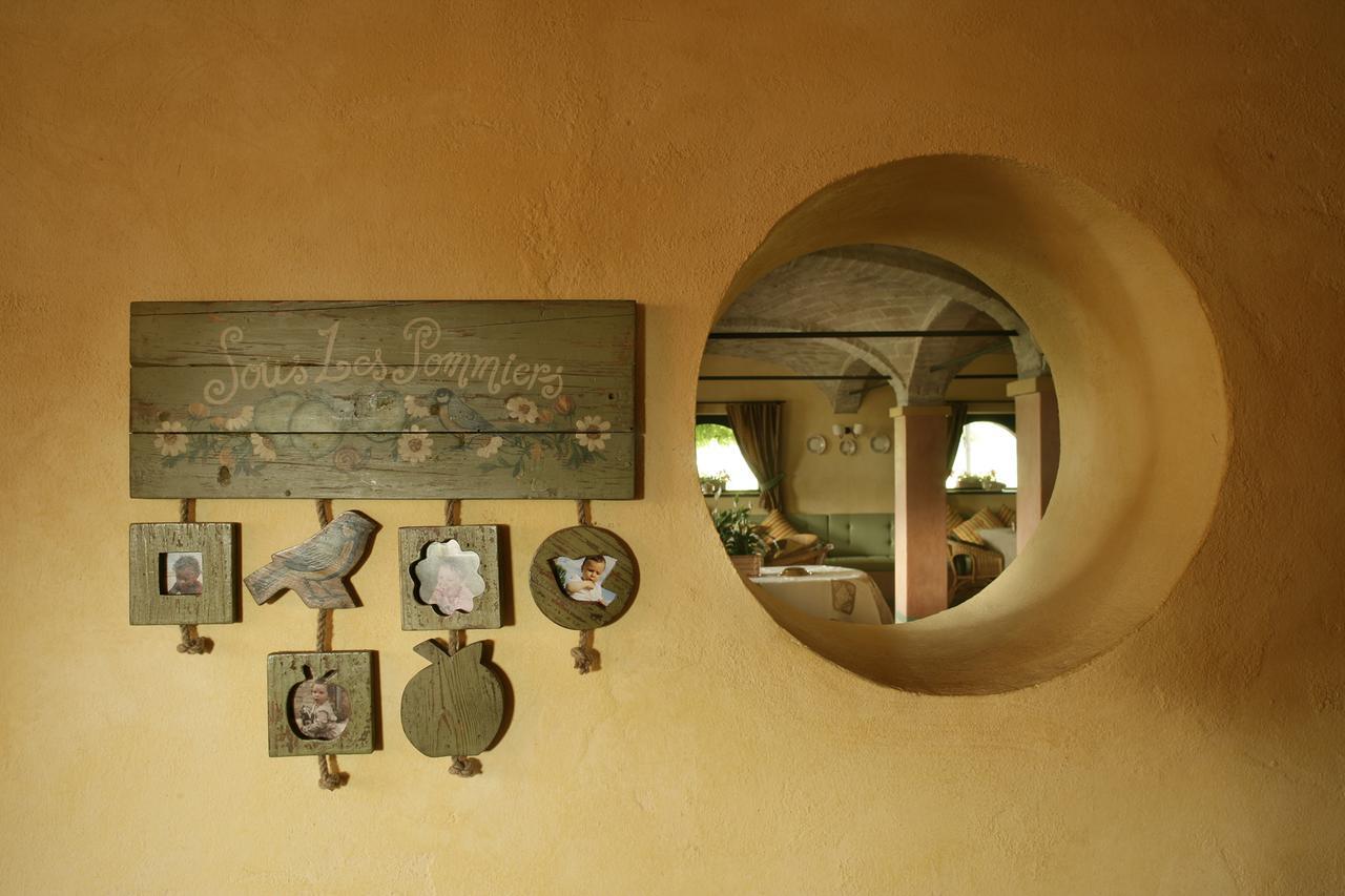 Agriturismo Le Colombaie Буссето Экстерьер фото