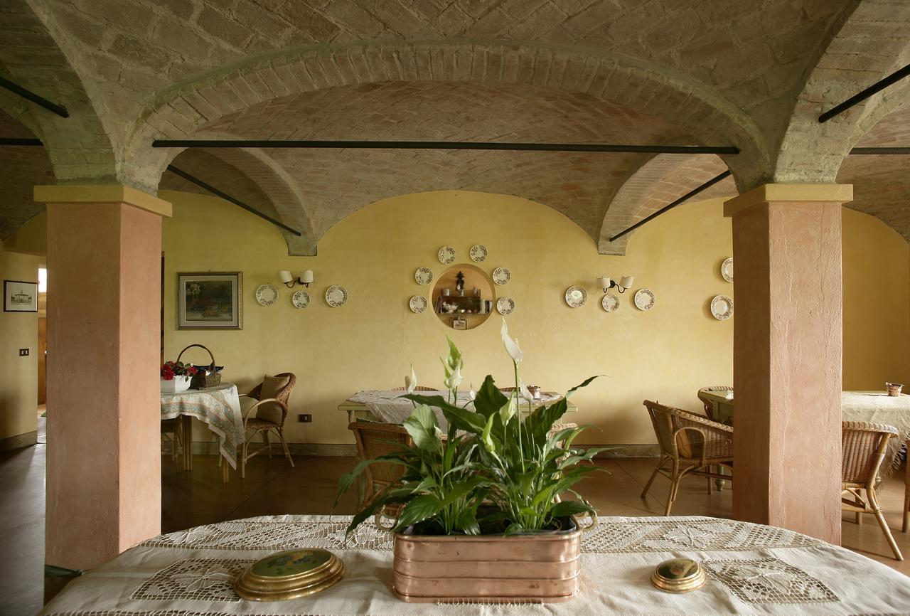 Agriturismo Le Colombaie Буссето Экстерьер фото
