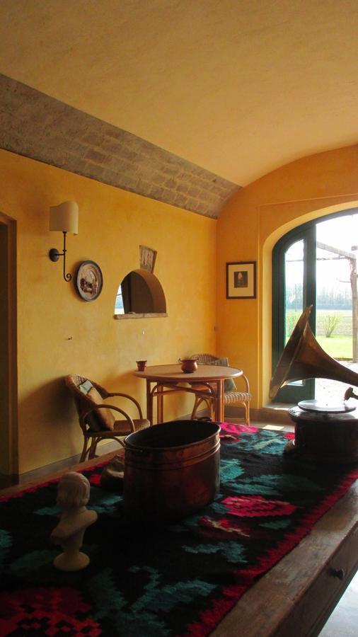 Agriturismo Le Colombaie Буссето Экстерьер фото