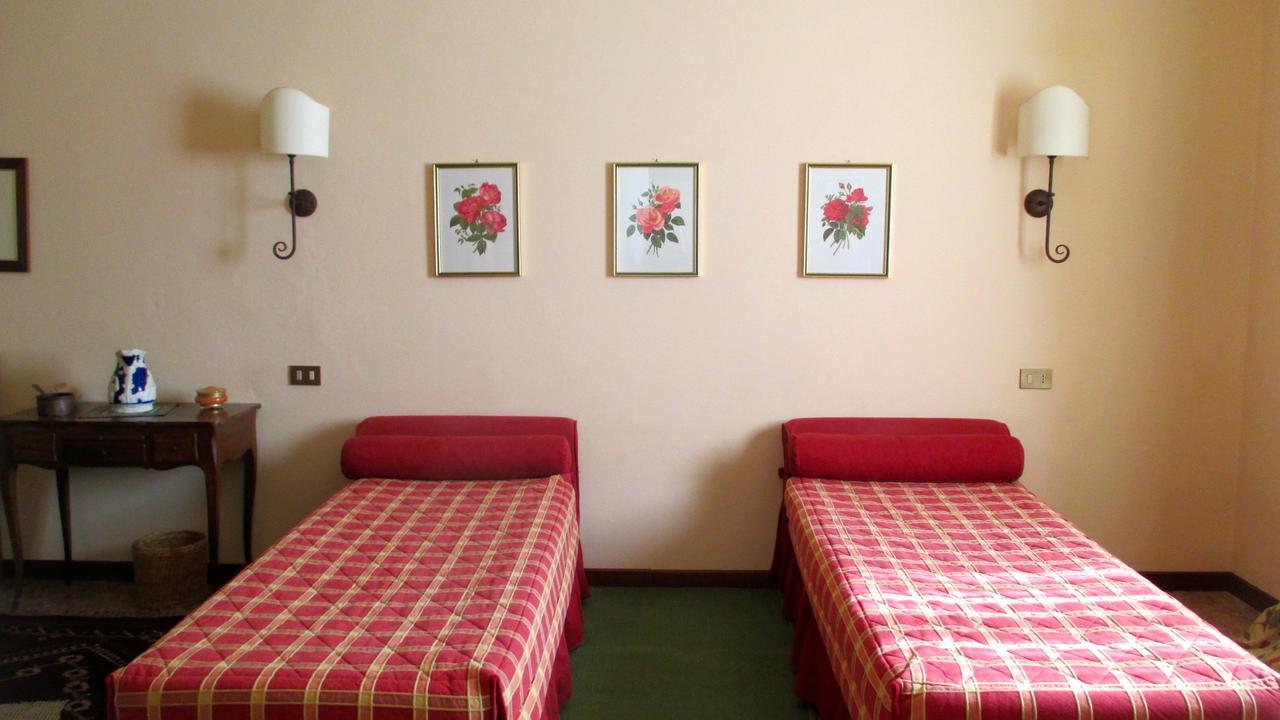 Agriturismo Le Colombaie Буссето Экстерьер фото