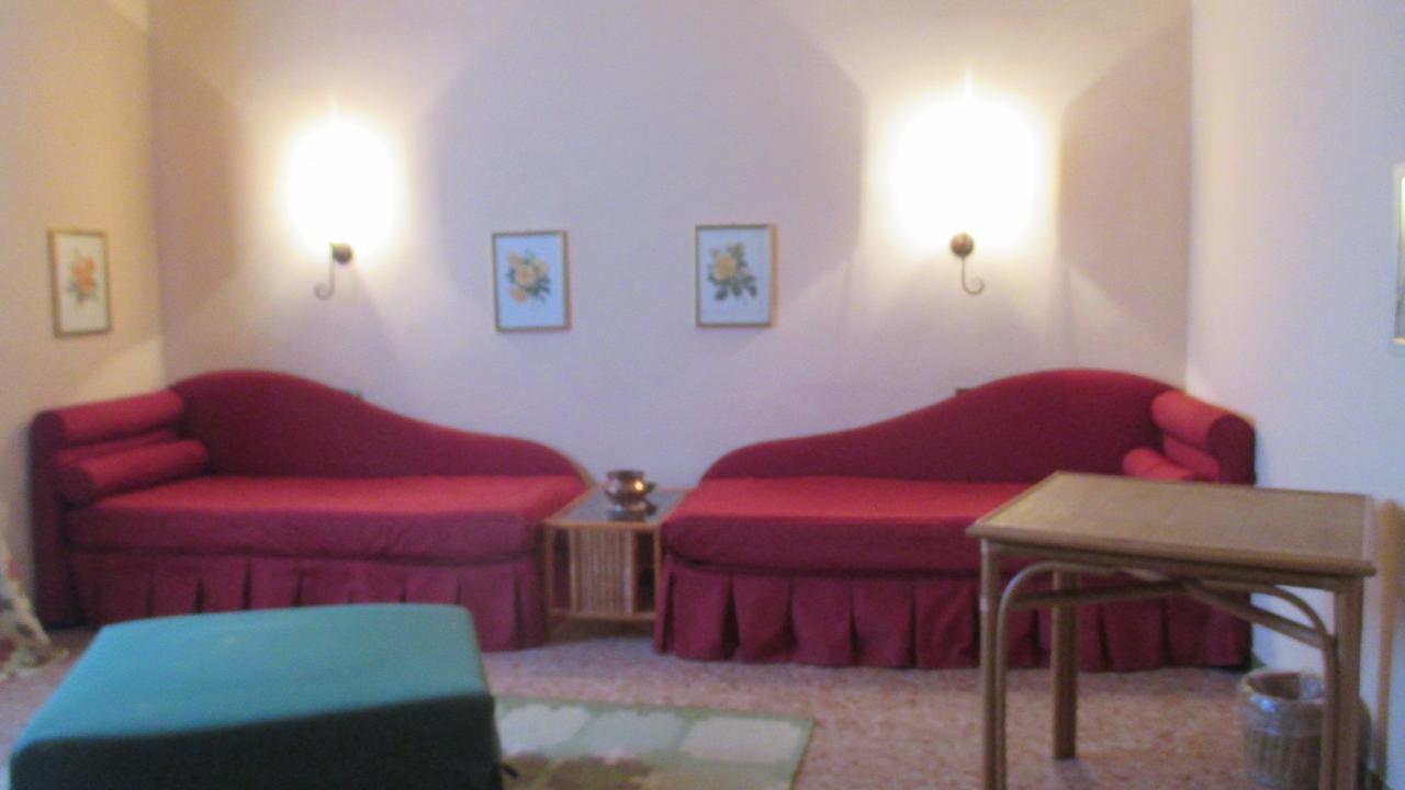 Agriturismo Le Colombaie Буссето Экстерьер фото